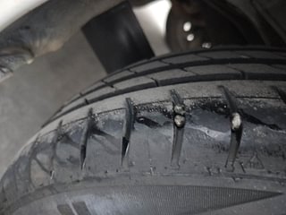 Used 2014 Hyundai Eon [2011-2018] Magna Petrol Manual tyres LEFT REAR TYRE TREAD VIEW
