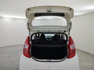 Used 2014 Hyundai Eon [2011-2018] Magna Petrol Manual interior DICKY DOOR OPEN VIEW