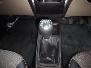 Used 2014 Hyundai Eon [2011-2018] Magna Petrol Manual interior GEAR  KNOB VIEW