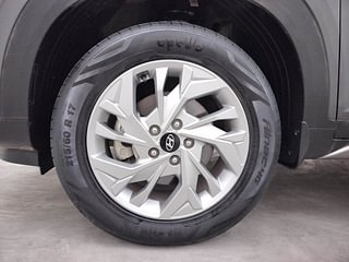 Used 2023 Hyundai Creta SX Petrol Petrol Manual tyres LEFT FRONT TYRE RIM VIEW