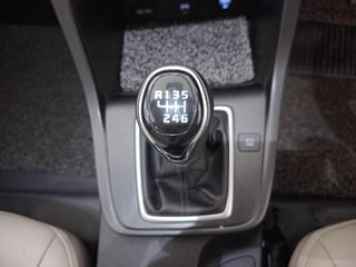 Used 2023 Hyundai Creta SX Petrol Petrol Manual interior GEAR  KNOB VIEW