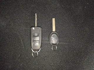 Used 2021 Tata Altroz XE 1.2 Petrol Manual extra CAR KEY VIEW