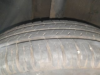 Used 2021 Tata Altroz XE 1.2 Petrol Manual tyres RIGHT REAR TYRE TREAD VIEW
