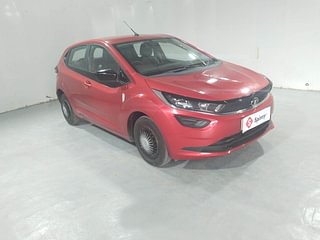 Used 2021 Tata Altroz XE 1.2 Petrol Manual exterior RIGHT FRONT CORNER VIEW