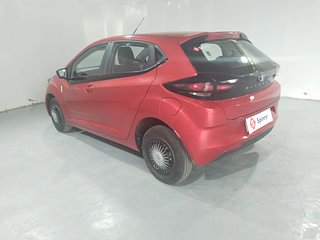 Used 2021 Tata Altroz XE 1.2 Petrol Manual exterior LEFT REAR CORNER VIEW