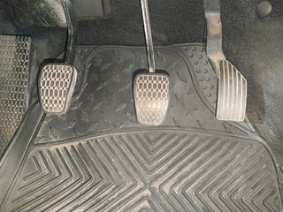 Used 2021 Tata Altroz XE 1.2 Petrol Manual interior PEDALS VIEW