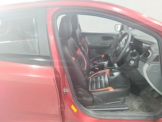 Used 2021 Tata Altroz XE 1.2 Petrol Manual interior RIGHT SIDE FRONT DOOR CABIN VIEW