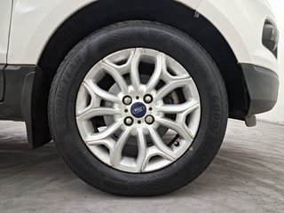 Used 2017 Ford EcoSport Titanium 1.5L Ti-VCT AT Petrol Automatic tyres RIGHT FRONT TYRE RIM VIEW