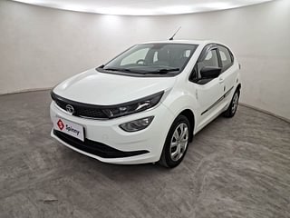Used 2022 Tata Altroz XT 1.2 Petrol Manual exterior LEFT FRONT CORNER VIEW