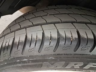 Used 2022 Tata Altroz XT 1.2 Petrol Manual tyres RIGHT REAR TYRE TREAD VIEW