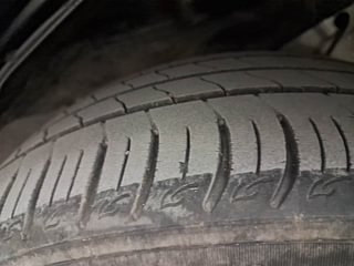 Used 2022 Tata Altroz XT 1.2 Petrol Manual tyres RIGHT FRONT TYRE TREAD VIEW