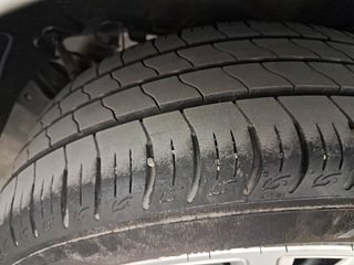 Used 2022 Tata Altroz XT 1.2 Petrol Manual tyres LEFT REAR TYRE TREAD VIEW