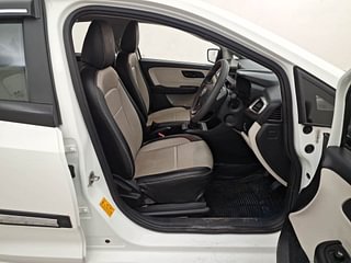 Used 2022 Tata Altroz XT 1.2 Petrol Manual interior RIGHT SIDE FRONT DOOR CABIN VIEW