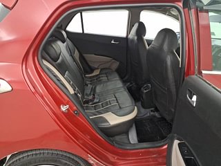 Used 2018 Hyundai Grand i10 [2017-2020] Asta 1.2 Kappa VTVT Petrol Manual interior RIGHT SIDE REAR DOOR CABIN VIEW