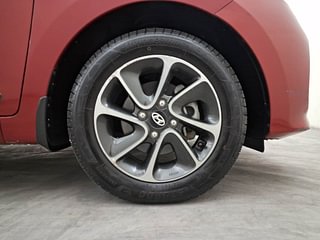 Used 2018 Hyundai Grand i10 [2017-2020] Asta 1.2 Kappa VTVT Petrol Manual tyres RIGHT FRONT TYRE RIM VIEW