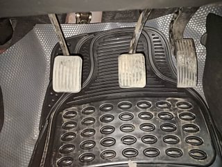 Used 2018 Hyundai Grand i10 [2017-2020] Asta 1.2 Kappa VTVT Petrol Manual interior PEDALS VIEW
