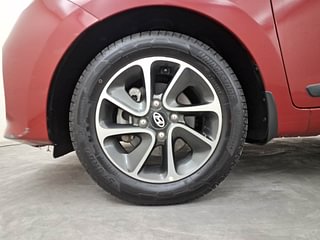 Used 2018 Hyundai Grand i10 [2017-2020] Asta 1.2 Kappa VTVT Petrol Manual tyres LEFT FRONT TYRE RIM VIEW