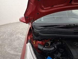 Used 2018 Hyundai Grand i10 [2017-2020] Asta 1.2 Kappa VTVT Petrol Manual engine ENGINE RIGHT SIDE HINGE & APRON VIEW