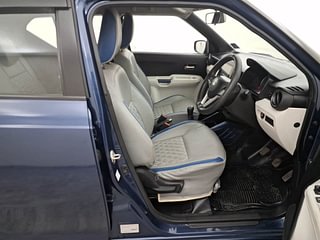 Used 2022 Maruti Suzuki Ignis Zeta MT Petrol Petrol Manual interior RIGHT SIDE FRONT DOOR CABIN VIEW