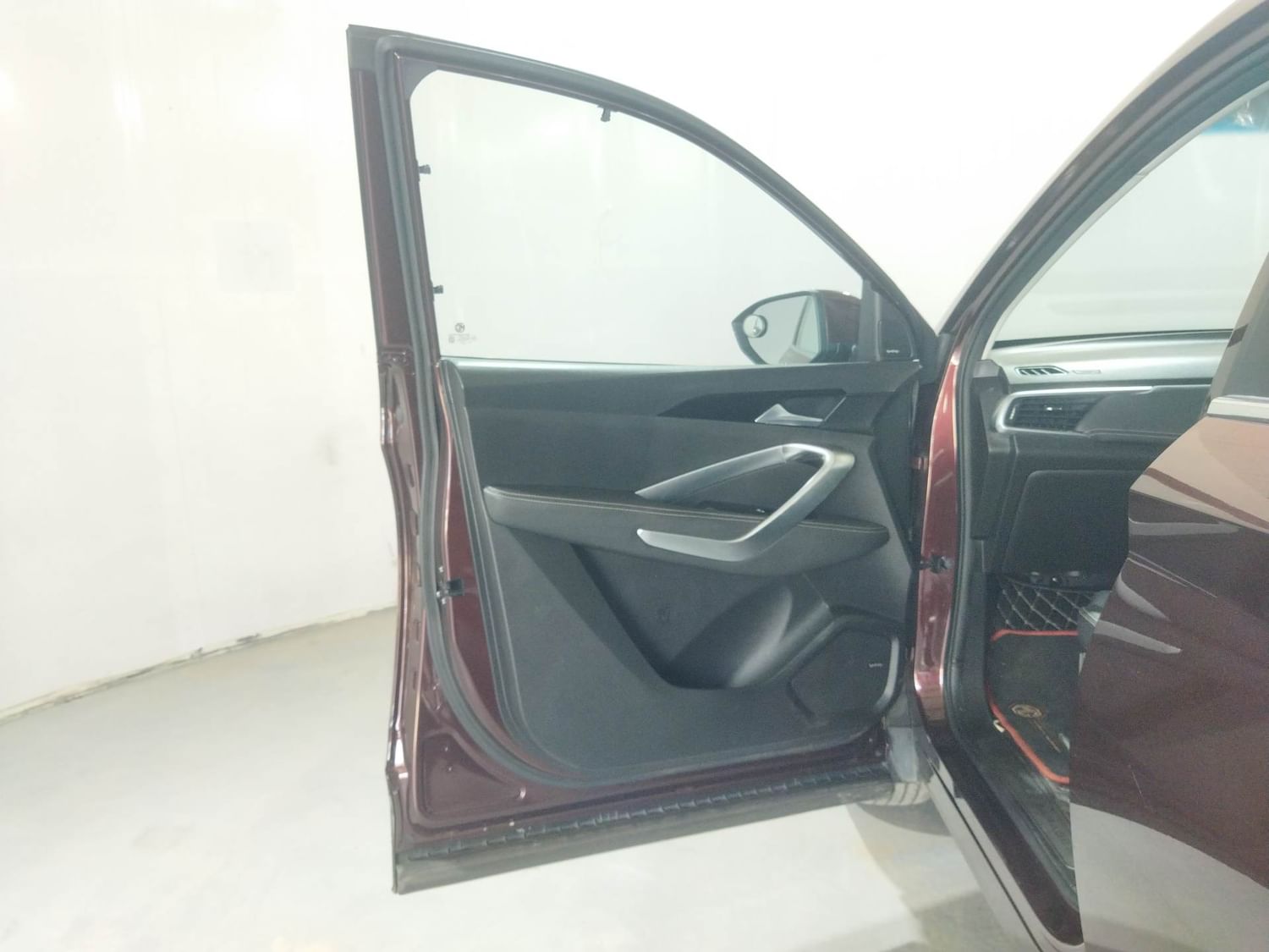 New MG Motors Hector interior LEFT FRONT DOOR OPEN VIEW