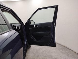 Used 2021 Hyundai Venue SX 1.0  Turbo Petrol Manual interior RIGHT FRONT DOOR OPEN VIEW