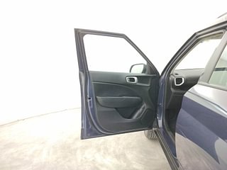 Used 2021 Hyundai Venue SX 1.0  Turbo Petrol Manual interior LEFT FRONT DOOR OPEN VIEW