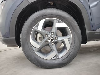 Used 2021 Hyundai Venue SX 1.0  Turbo Petrol Manual tyres LEFT FRONT TYRE RIM VIEW