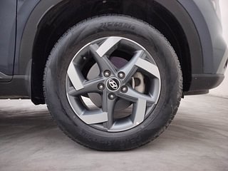 Used 2021 Hyundai Venue SX 1.0  Turbo Petrol Manual tyres RIGHT FRONT TYRE RIM VIEW
