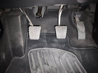 Used 2021 Hyundai Venue SX 1.0  Turbo Petrol Manual interior PEDALS VIEW