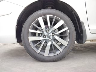 Used 2023 Honda City ZX Petrol MT Petrol Manual tyres LEFT FRONT TYRE RIM VIEW