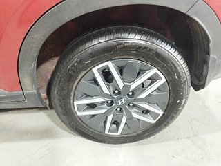 Used 2023 Hyundai Venue S (O) 1.0 Turbo DCT Petrol Automatic tyres LEFT REAR TYRE RIM VIEW