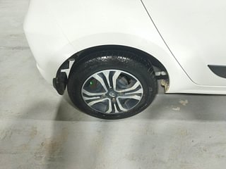 Used 2019 Tata Tiago [2016-2020] Revotron XZA AMT Petrol Automatic tyres RIGHT REAR TYRE RIM VIEW