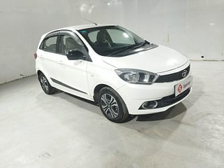 Used 2019 Tata Tiago [2016-2020] Revotron XZA AMT Petrol Automatic exterior RIGHT FRONT CORNER VIEW