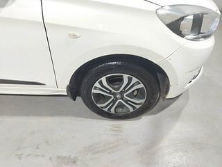 Used 2019 Tata Tiago [2016-2020] Revotron XZA AMT Petrol Automatic tyres RIGHT FRONT TYRE RIM VIEW