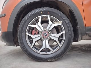 Used 2019 Kia Seltos GTX Plus Petrol Manual tyres LEFT FRONT TYRE RIM VIEW