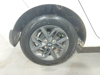 Used 2020 Hyundai Grand i10 Nios Sportz 1.2 Kappa VTVT Petrol Manual tyres RIGHT REAR TYRE RIM VIEW
