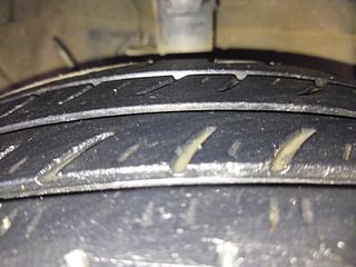 Used 2020 Hyundai Grand i10 Nios Sportz 1.2 Kappa VTVT Petrol Manual tyres RIGHT FRONT TYRE TREAD VIEW