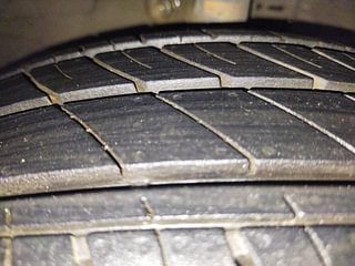Used 2014 Honda Brio VX MT Petrol Manual tyres LEFT FRONT TYRE TREAD VIEW