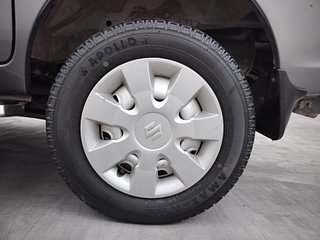 Used 2020 Maruti Suzuki Eeco AC 5 STR Petrol Manual tyres LEFT REAR TYRE RIM VIEW