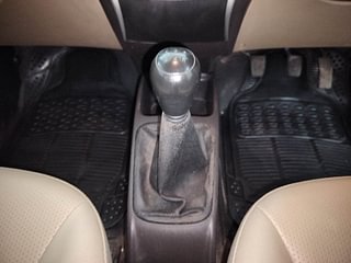 Used 2018 Hyundai Eon Era + Petrol Manual interior GEAR  KNOB VIEW