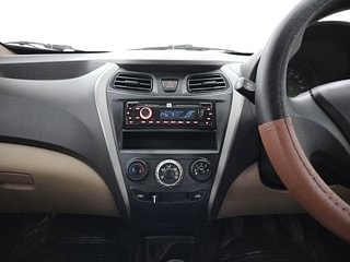 Used 2018 Hyundai Eon Era + Petrol Manual interior MUSIC SYSTEM & AC CONTROL VIEW