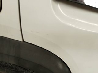 Used 2016 Renault Kwid [2017-2019] RXT 1.0 SCE Special Petrol Manual dents MINOR SCRATCH