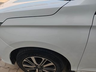Used 2022 Honda Amaze 1.2 VX CVT i-VTEC Petrol Automatic dents MINOR SCRATCH