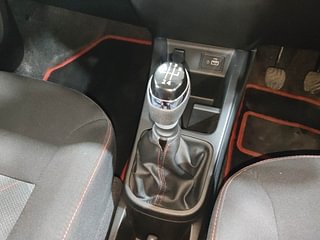 Used 2021 renault Kwid 1.0 RXT Opt Petrol Manual interior GEAR  KNOB VIEW