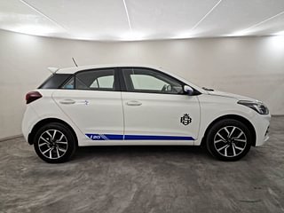 Used 2018 Hyundai Elite i20 Asta 1.2 Petrol Manual exterior RIGHT SIDE VIEW