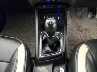 Used 2018 Hyundai Elite i20 Asta 1.2 Petrol Manual interior GEAR  KNOB VIEW