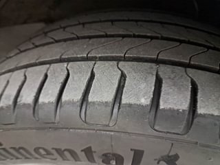 Used 2018 Hyundai Elite i20 Asta 1.2 Petrol Manual tyres RIGHT FRONT TYRE TREAD VIEW