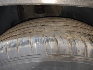 Used 2021 Kia Seltos GTX Plus DCT Petrol Automatic tyres RIGHT REAR TYRE TREAD VIEW