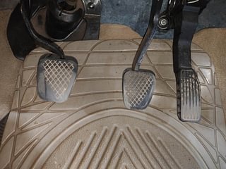 Used 2014 Honda City V Petrol Manual interior PEDALS VIEW