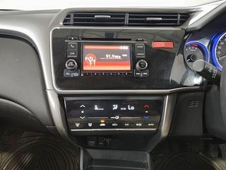 Used 2014 Honda City V Petrol Manual interior MUSIC SYSTEM & AC CONTROL VIEW